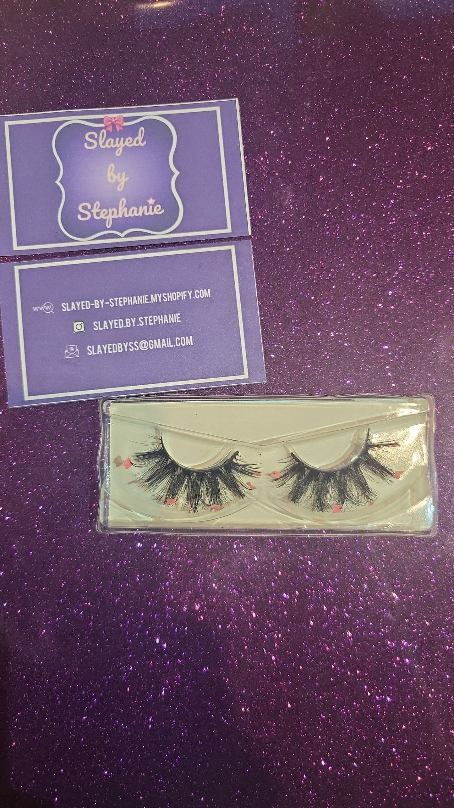 GLOWING BFLY LASHES 🦋