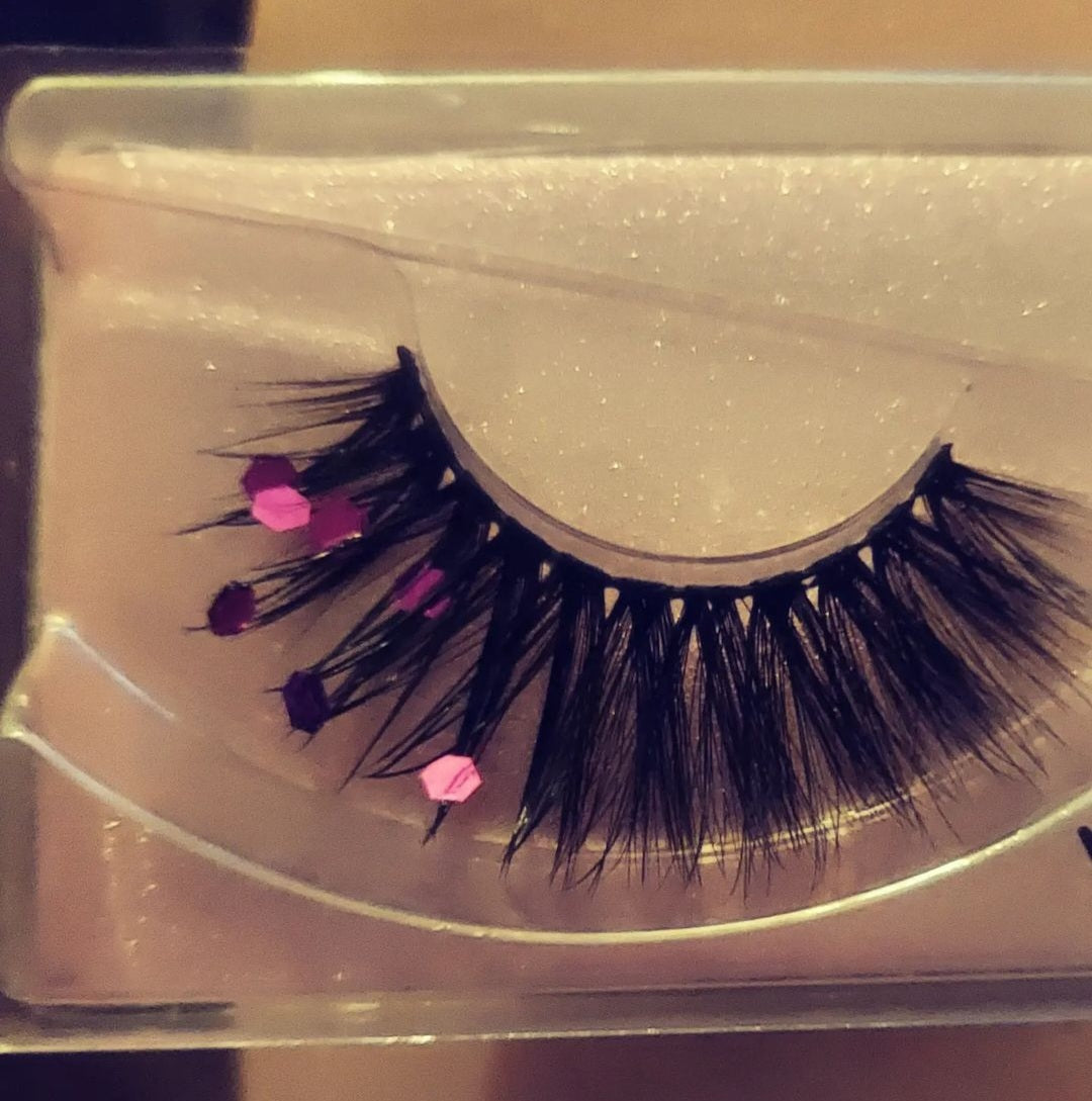GLITZ LASHES ✨️