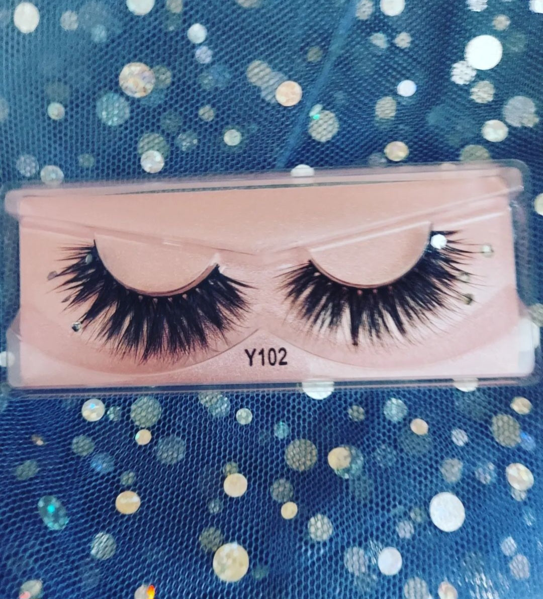 GLITZ LASHES ✨️