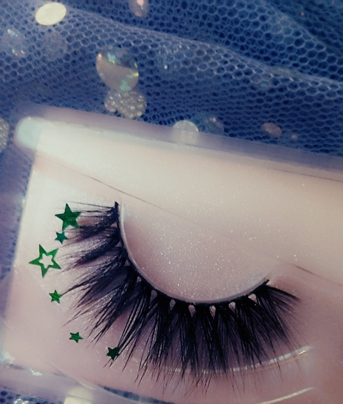 GREEN STAR ☆ LASHES