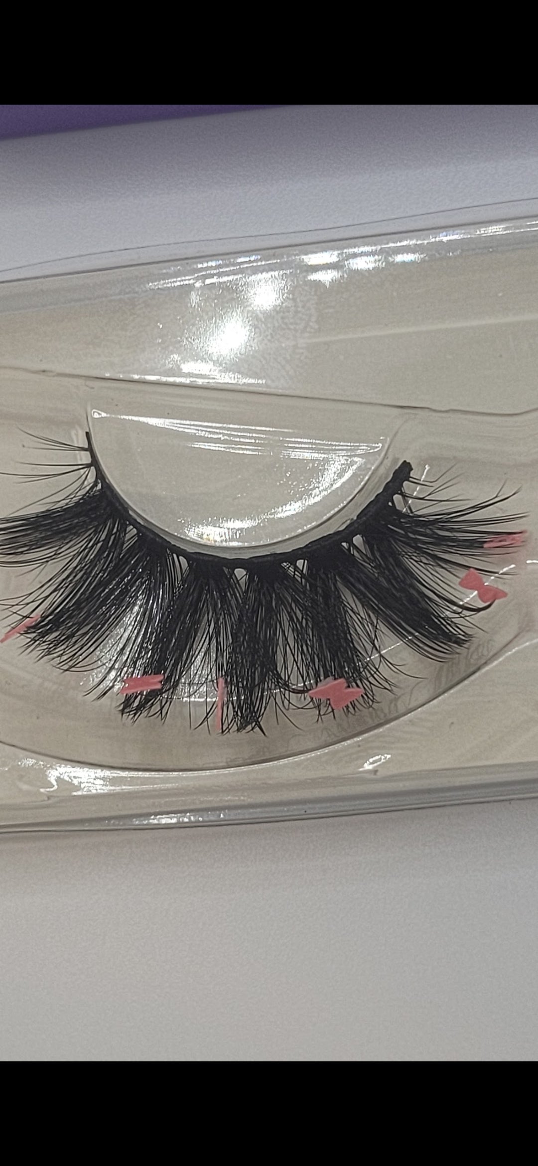 GLOWING BFLY LASHES 🦋